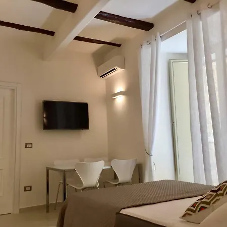 Plebiscito Apartment Naples